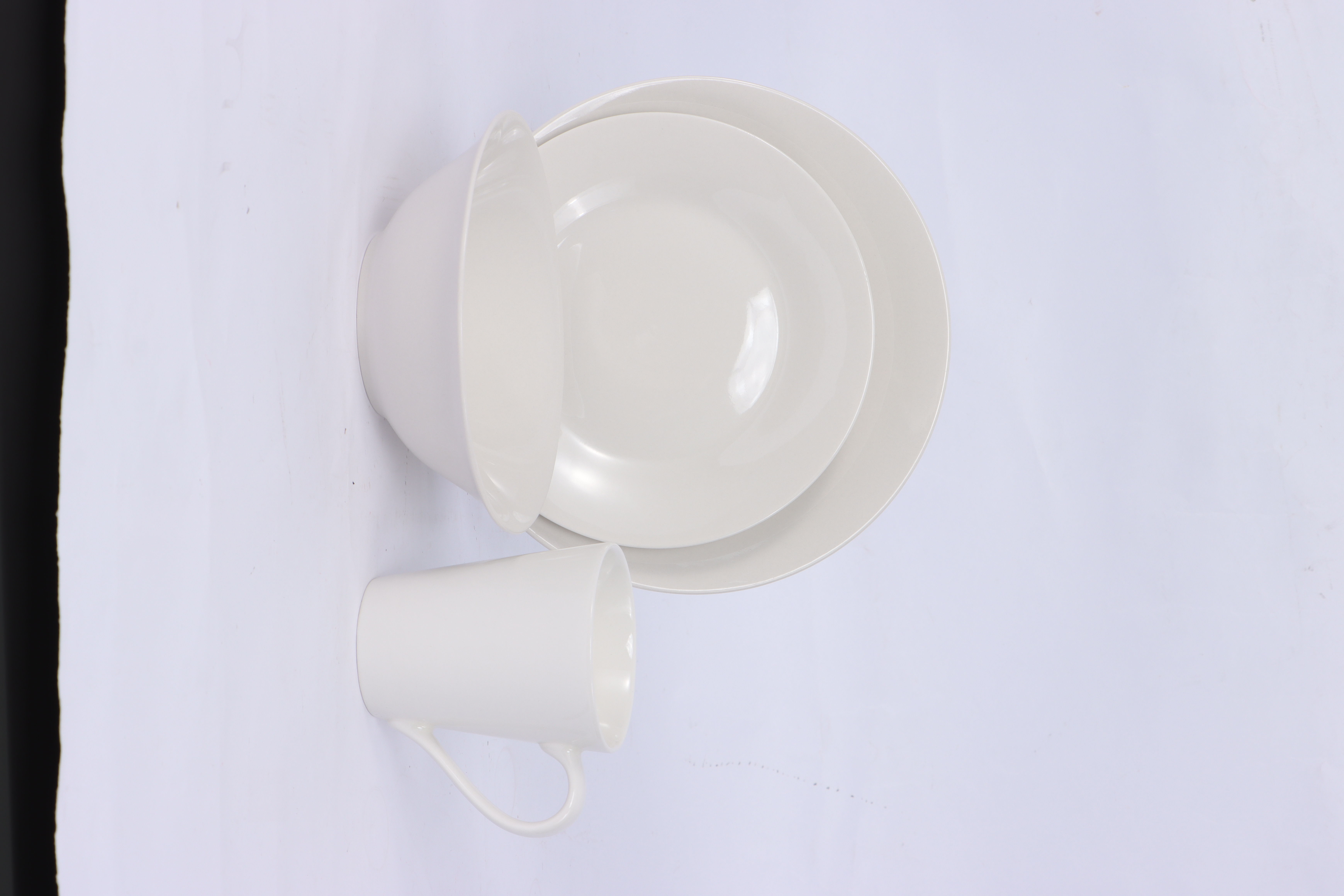 16 Piece Porcelain Dinner Set
