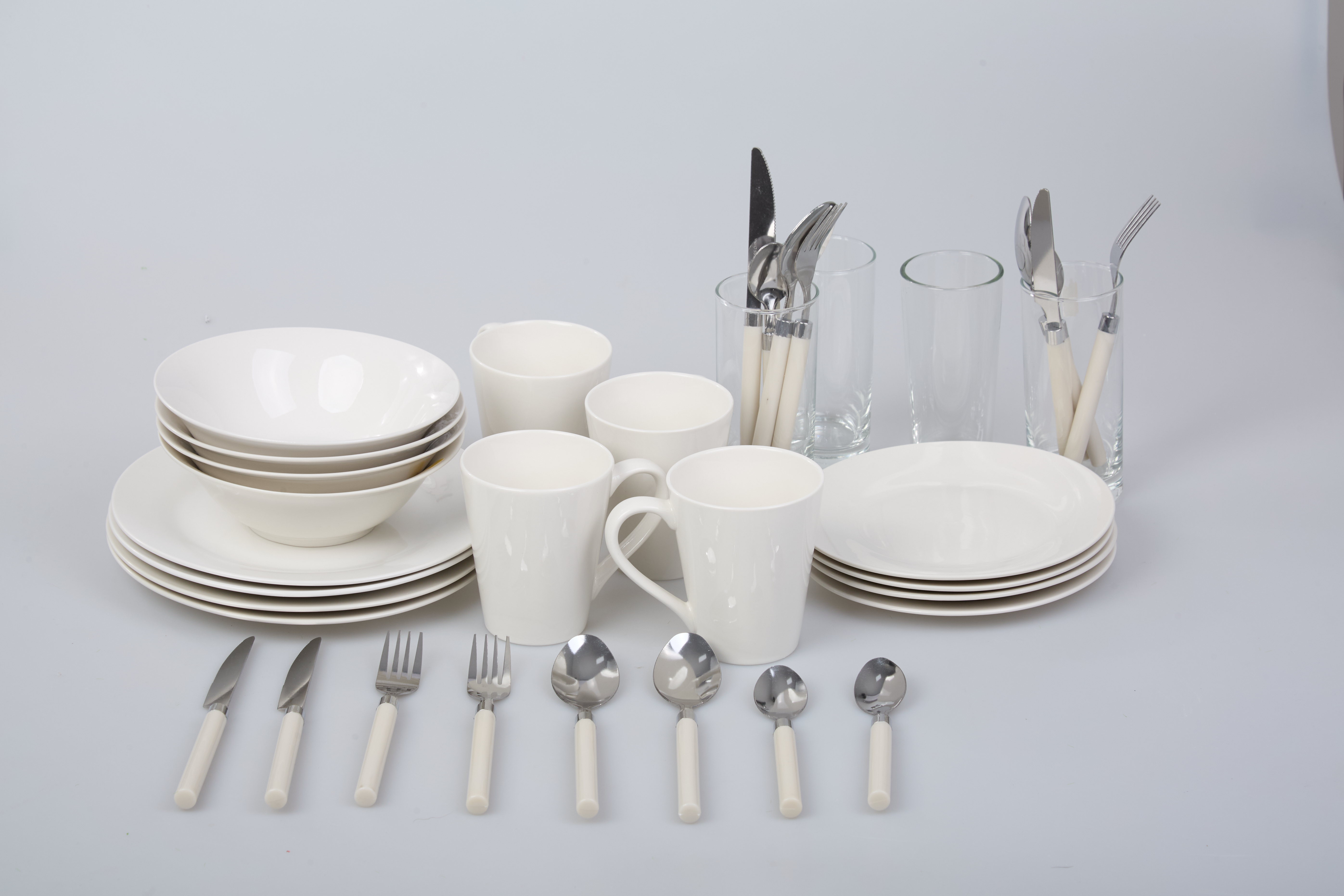 36 Piece Porcelain Dinner Set