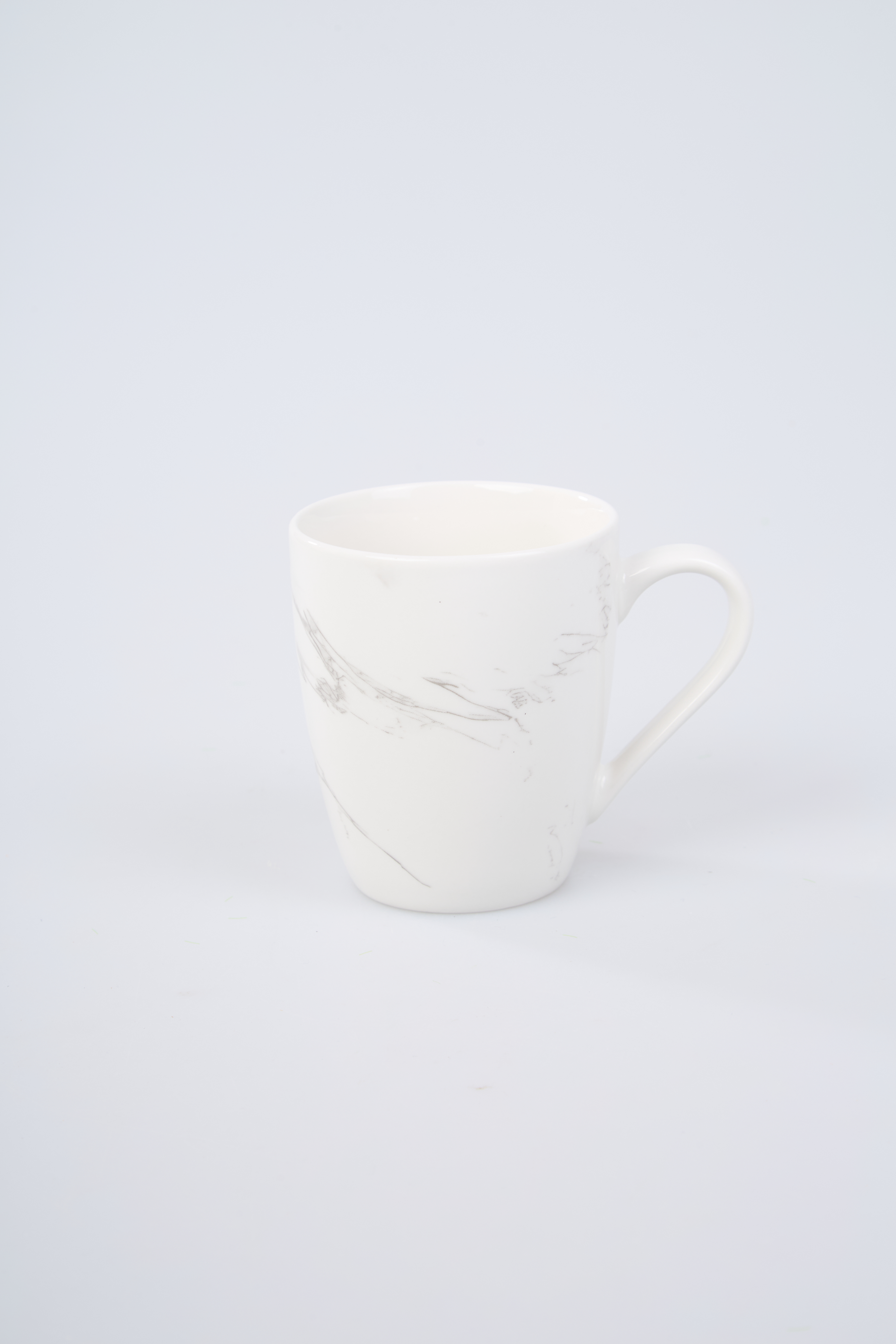 Set of 4 Porcelain Mugs Marble Design