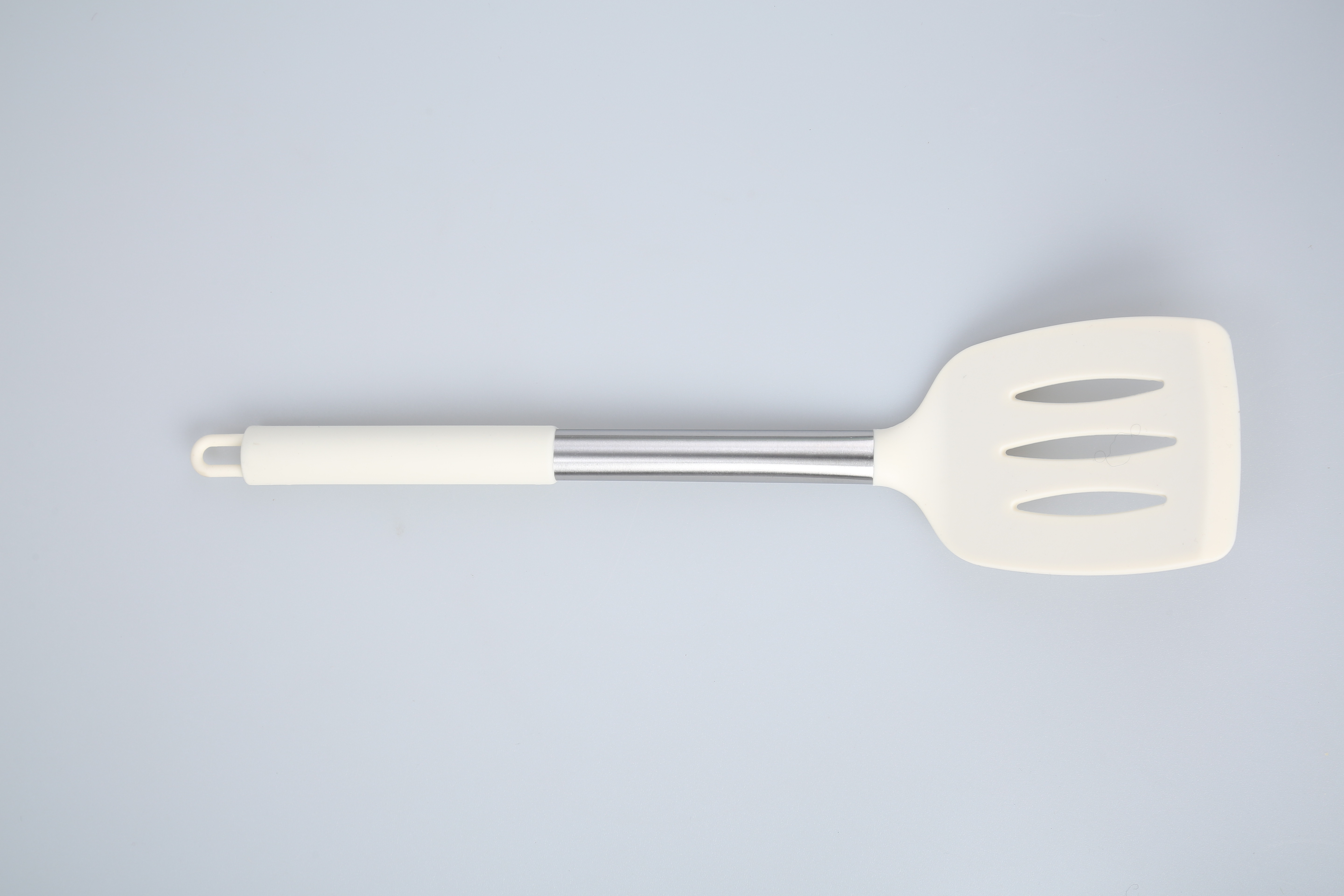 Slotted Turner-cream